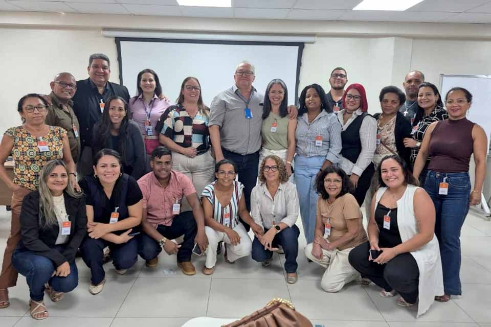 Representantes de Itapuã do Oeste participam da oficina de elaboração do Plano Decenal de Educação – 2026-2036