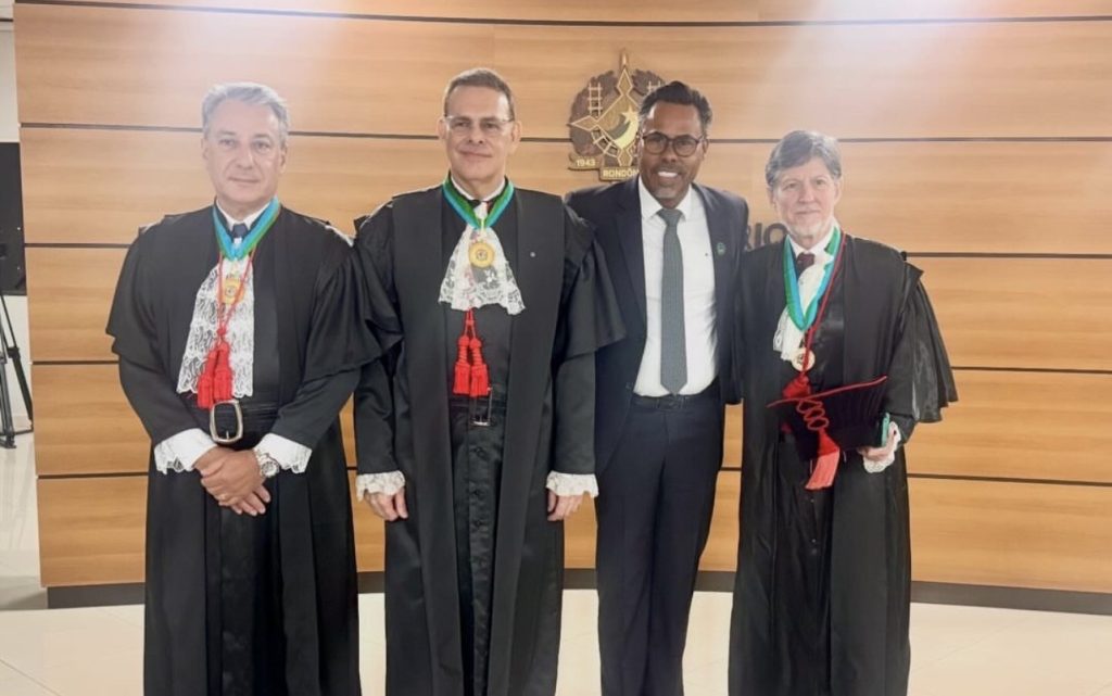 Vereador Dr. Santana prestigia sessão do TJRO e parabeniza nova diretoria eleita