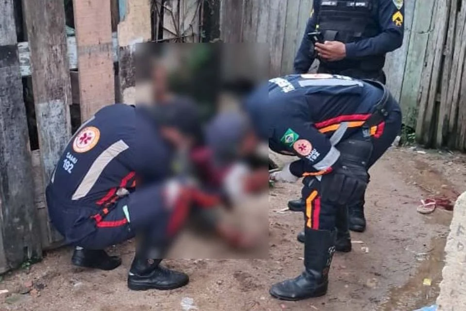 Mulher é alvejada com tiro no Beco da 13 no bairro Mocambo