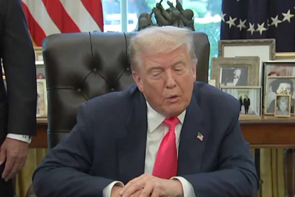 Trump volta a sugerir ataques terrestres na Venezuela: “É mais fácil”