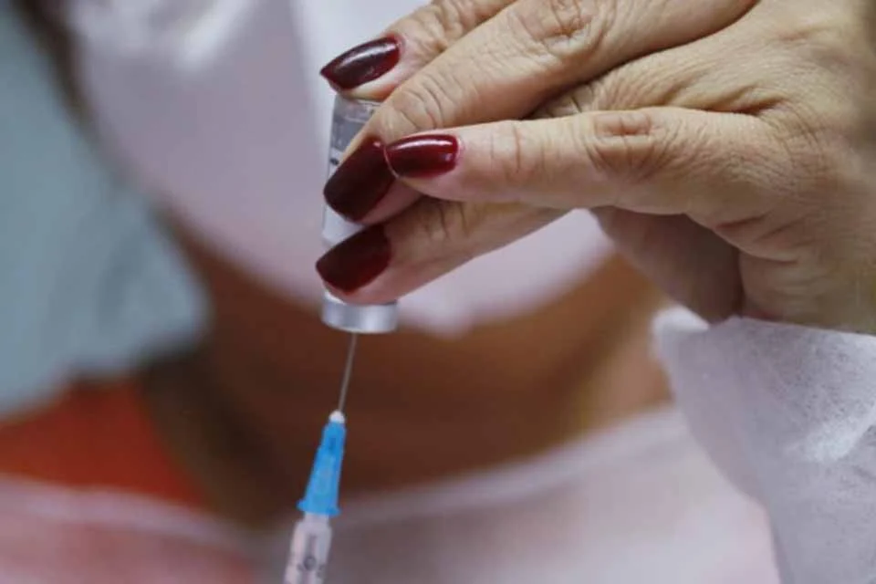 Proteção aos pacientes com comorbidades é ampliada pelo governo de Rondônia por meio de unidade para imunobiológicos