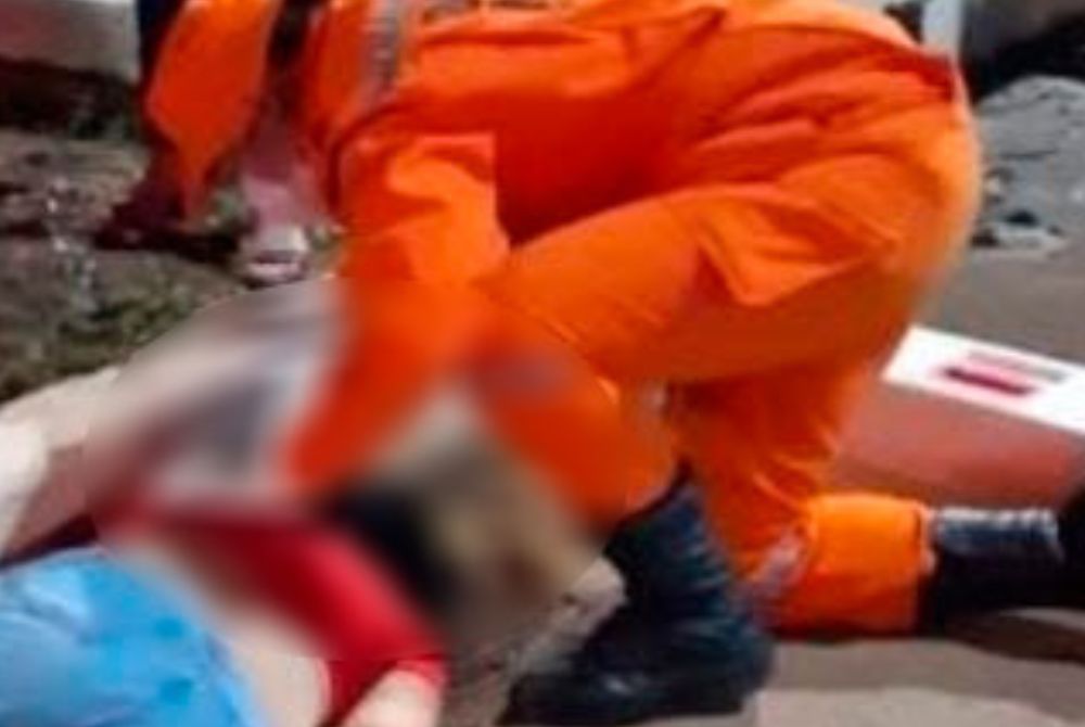 Colisão entre carro e motoneta deixa duas mulheres feridas na capital