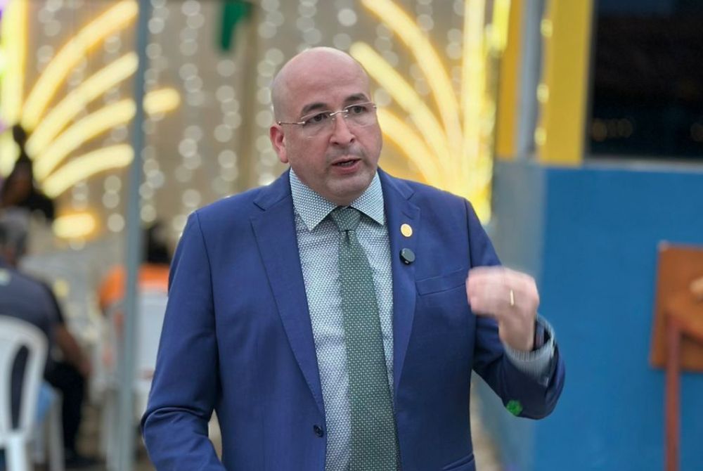 Vereador Gedeão Negreiros solicita limpeza e roçagem de calçadas no Bairro Parque Amazônia