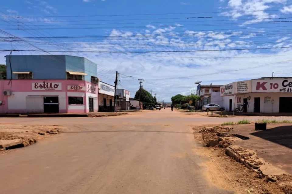 Moradores cobram providências do poder público diante da falta de sinalização em vias