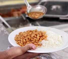 Hábitos cuidadosos de higiene na manipulação de alimentos evitam infecções graves, orienta Sesau