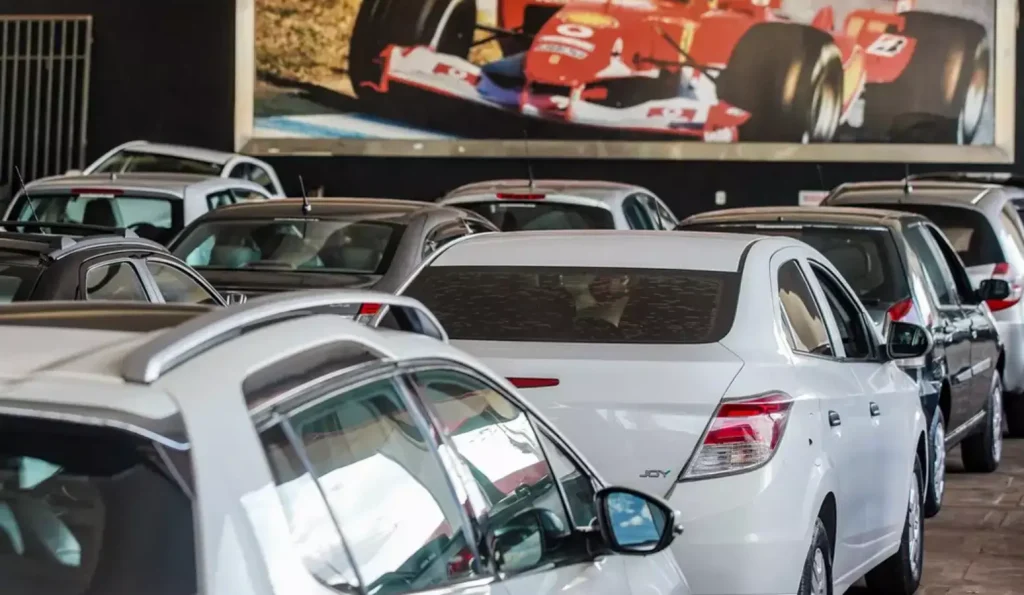 IPVA 2026: quem não paga, fica com nome sujo? Veja penalidades a quem não recolhe o imposto