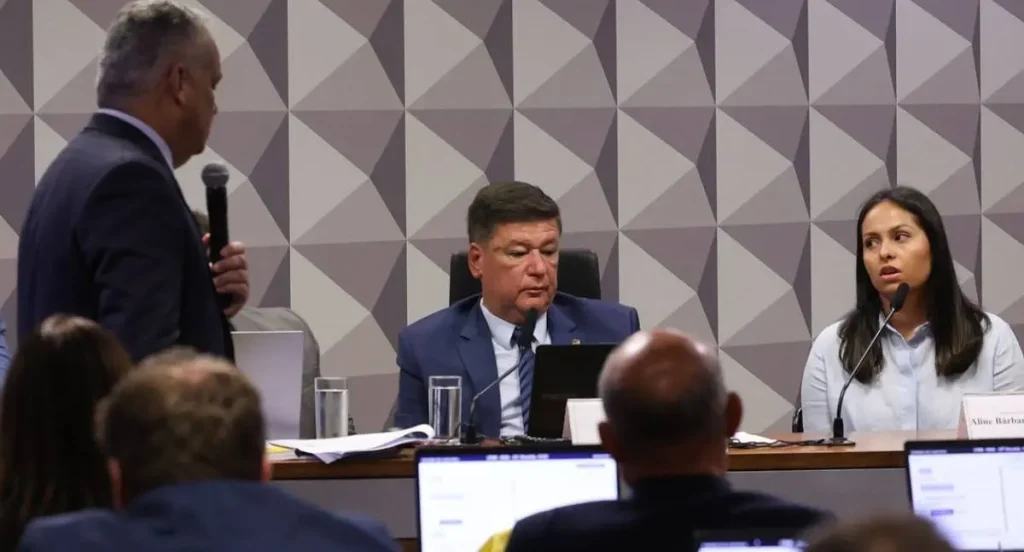 Ex-secretária do empresário “Careca do INSS” presta depoimento à CPMI