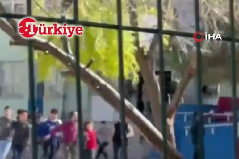 Tiroteio em escola na Turquia deixa ao menos 16 feridos