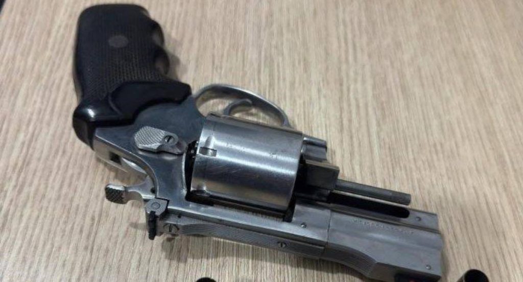 Troca de tiros em Teobroma termina com arma apreendida
