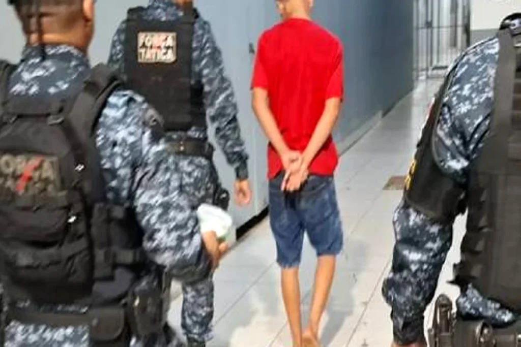 Adolescente é apreendido pela Força Tática com cocaína e maconha