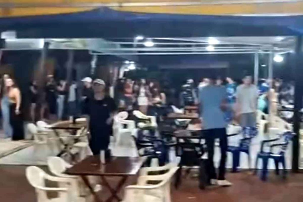 Confusão mobiliza Polícia Militar na região da praça Aluízio Ferreira