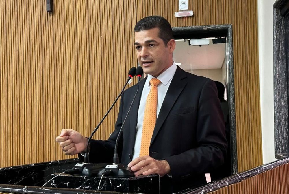 Na tribuna da Câmara, Adalto anuncia visita de Léo Moraes aos distritos com atenção especial a União Bandeirantes