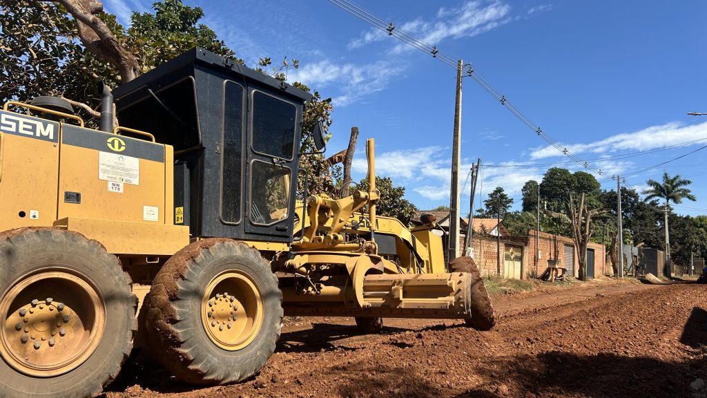 Obras de drenagem avançam para pavimentação de ruas do bairro Porto Cristo
