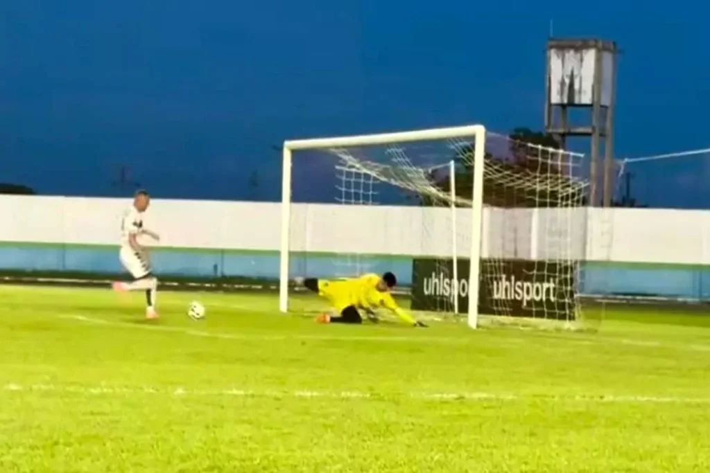 Gazin Porto Velho sai na frente do São Raimundo, mas cede empate no fim jogo