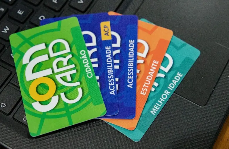 Recarga digital do ComCard auxilia o dia a dia de quem utiliza o transporte coletivo