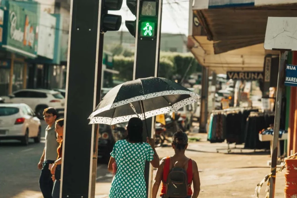 Prefeitura instala novos semáforos nos cruzamentos da Avenida Padre Adolpho Rohl com as Avenidas Marechal Rondon e Dom Pedro I