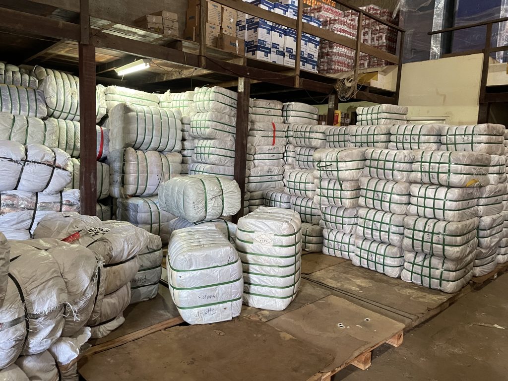 Parceria transforma mercadorias apreendidas em apoio às famílias atingidas pelas inundações
