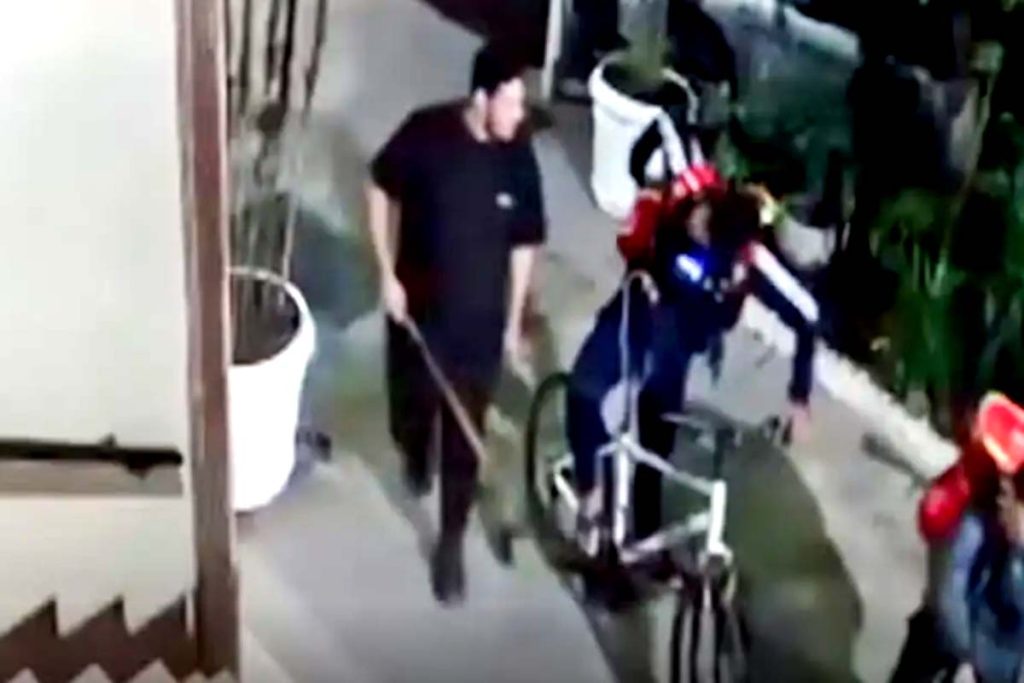Quatro envolvidos na morte de ciclista espancado no RJ estão presos