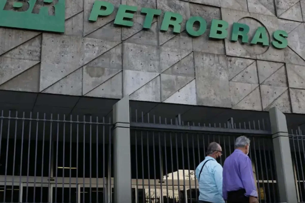 Petrobras anuncia descoberta de petróleo na Foz do Amazonas