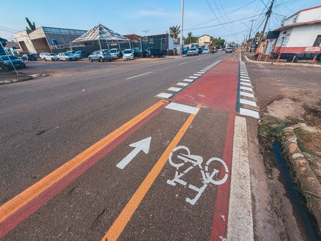 Ciclofaixa da Raimundo Cantuária é importante ligação entre zona Leste e Centro