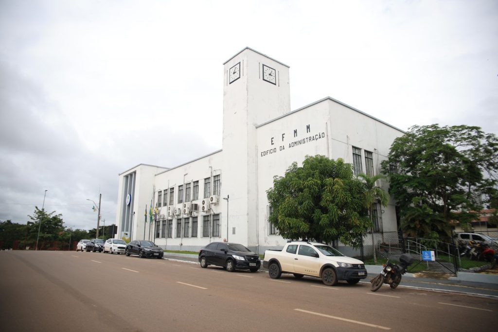 Prefeitura de Porto Velho retifica editais dos concursos da Educação e da Saúde
