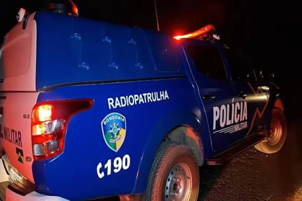 PM prende suspeito usando casa para vender drogas no Lagoinha