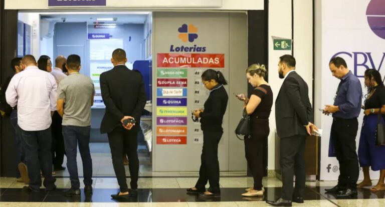 Mega-Sena sorteia prêmio acumulado estimado em R$ 112 milhões